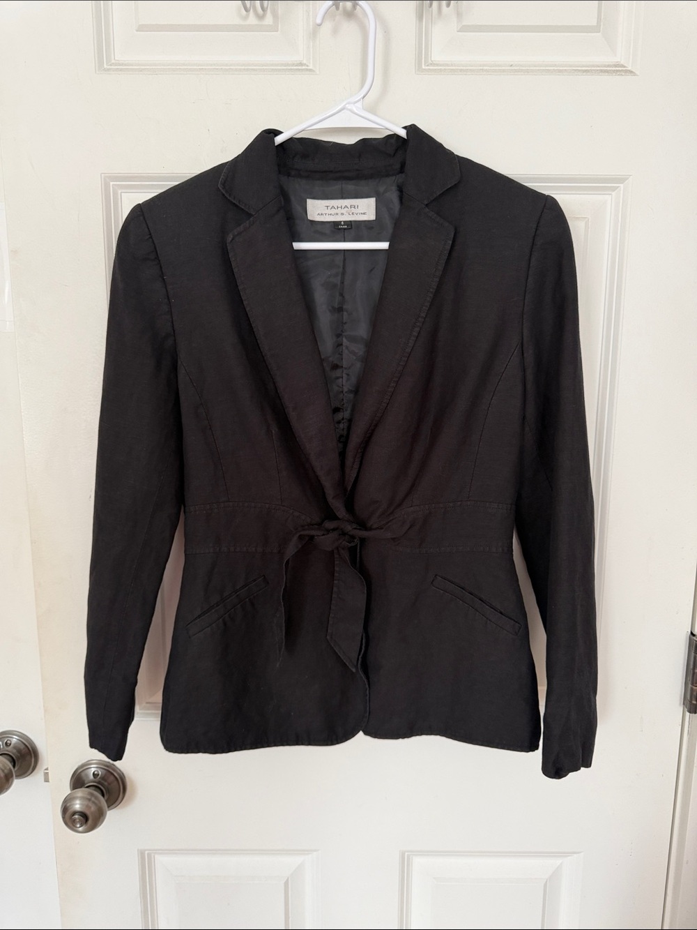 Tahari Linen Blend tie-front blazer size 6 black